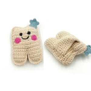 Friendly Tooth Pillow (with pocket)